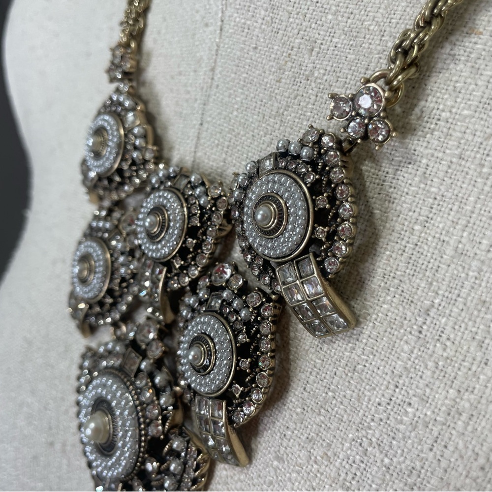 NWT Banana Republic Bib Necklace - Picture 3 of 9